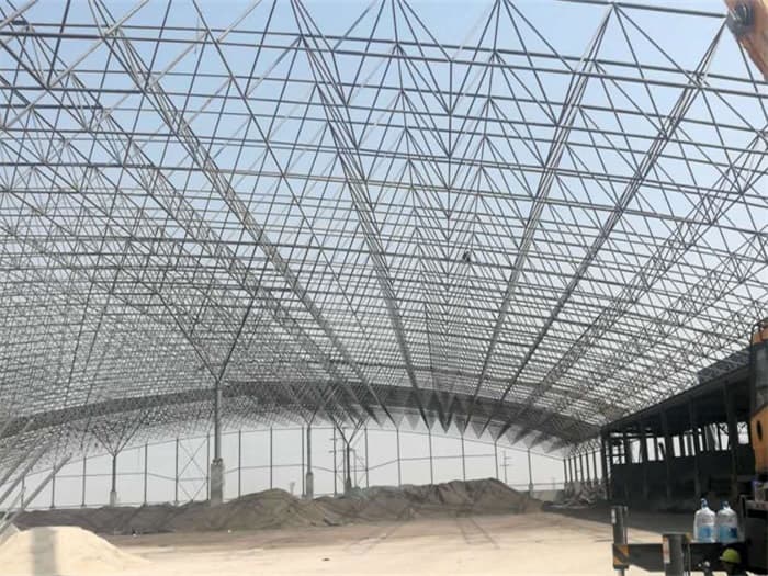 建瓯钢厂料仓网架工程